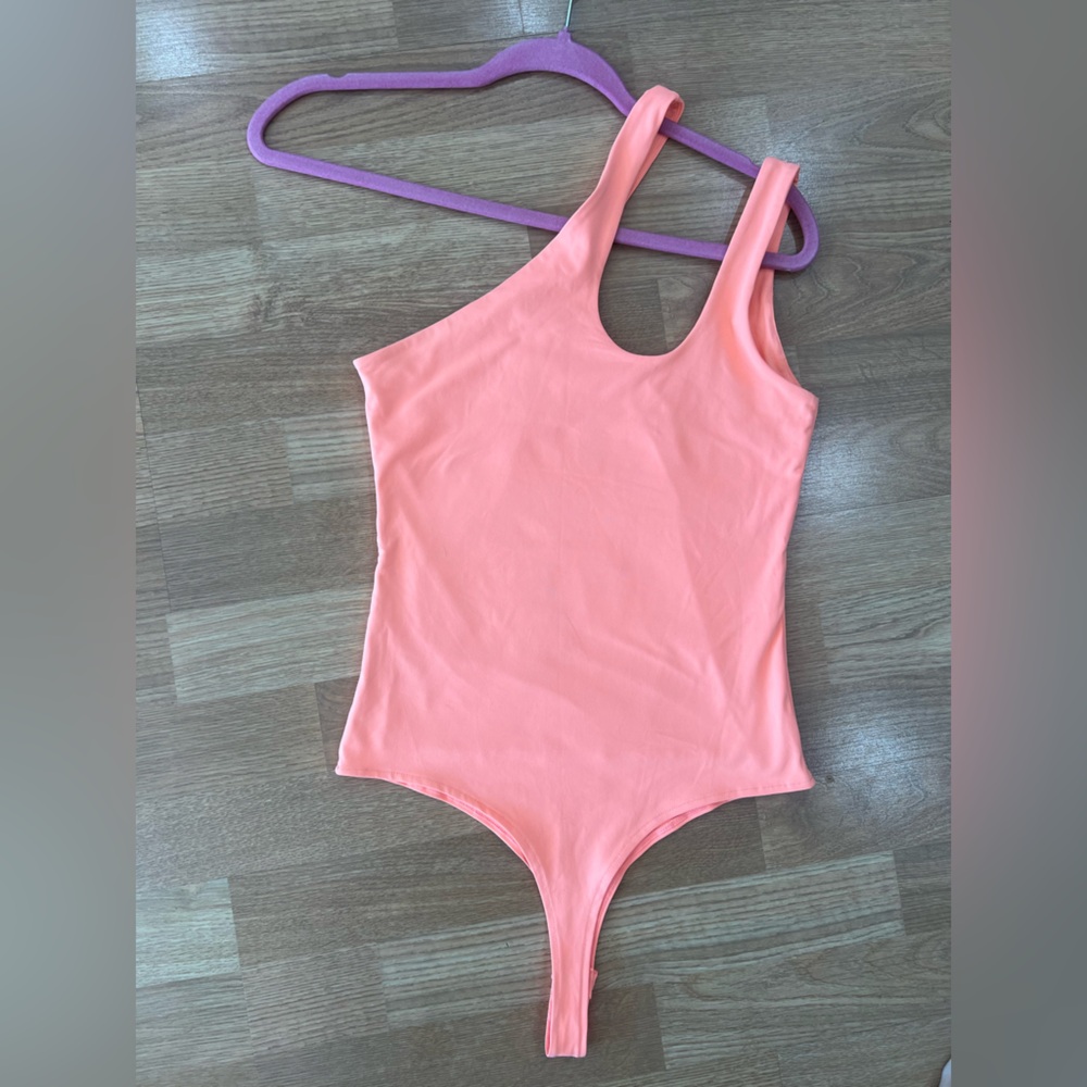 REORIA Butsmooth® Women's Plunge One Shoulder Tank Top Coral Sleeveless Bodysuit